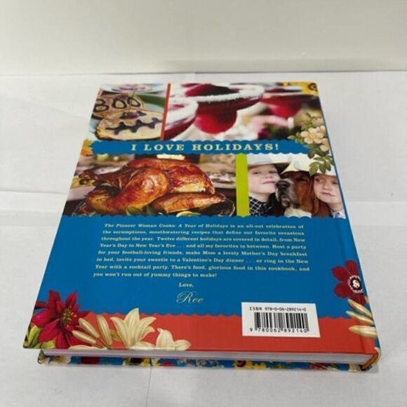 The Pioneer Woman Cooks Cookbook A YEAR OF HOLIDAYS Ree Drummond NEW! Excellent - Picture 2 of 4